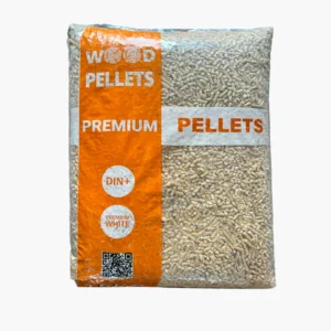 Sac de 15 kg cu peleți Wood Pellets Premium, din rumeguș de brad, 100% naturali, fără aditivi, ambalaj gri cu etichetă portocalie, ideali pentru centrale și sobe.
